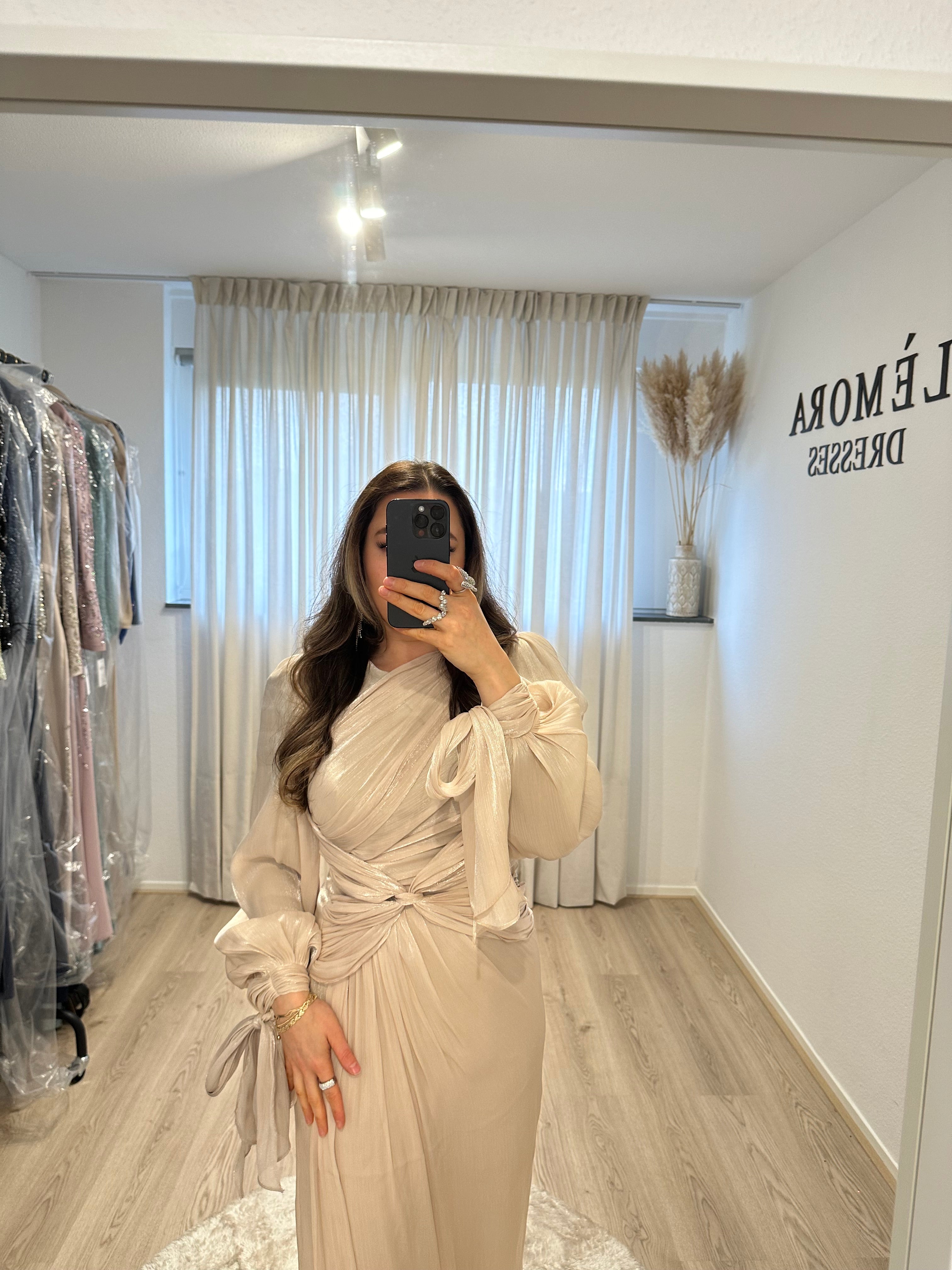 Lèmora Dresses