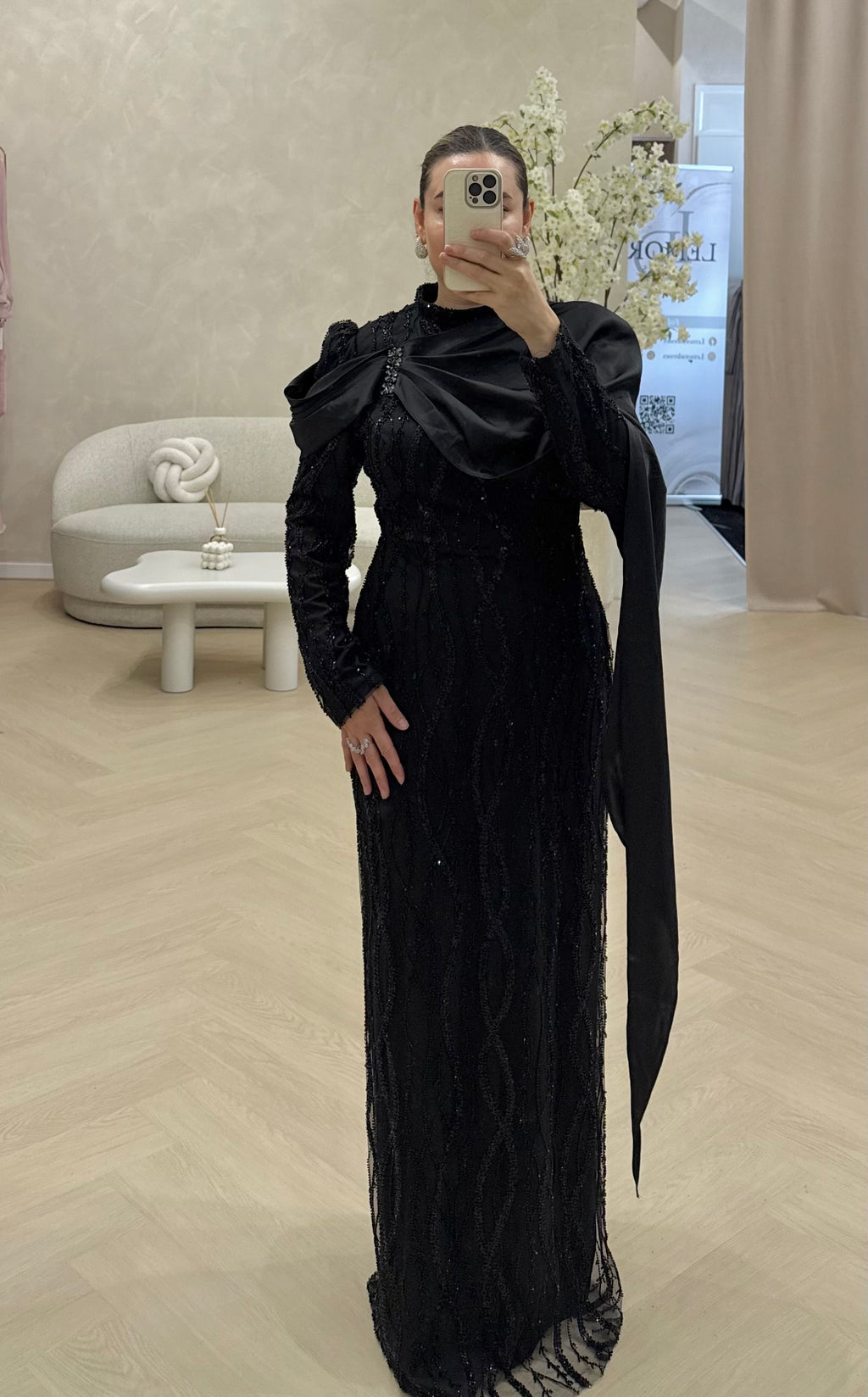 VIONA DRESS