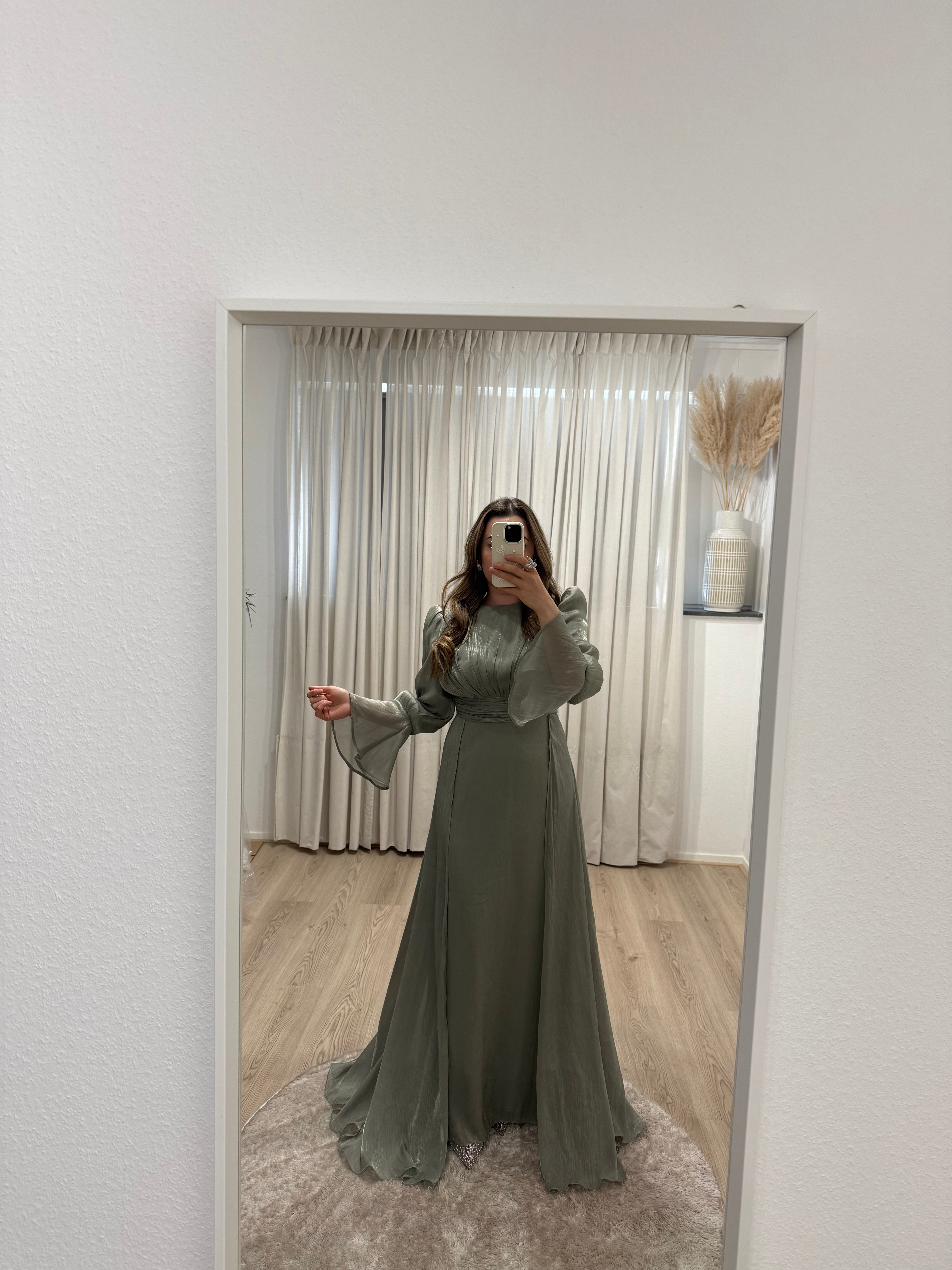 Lèmora Dresses