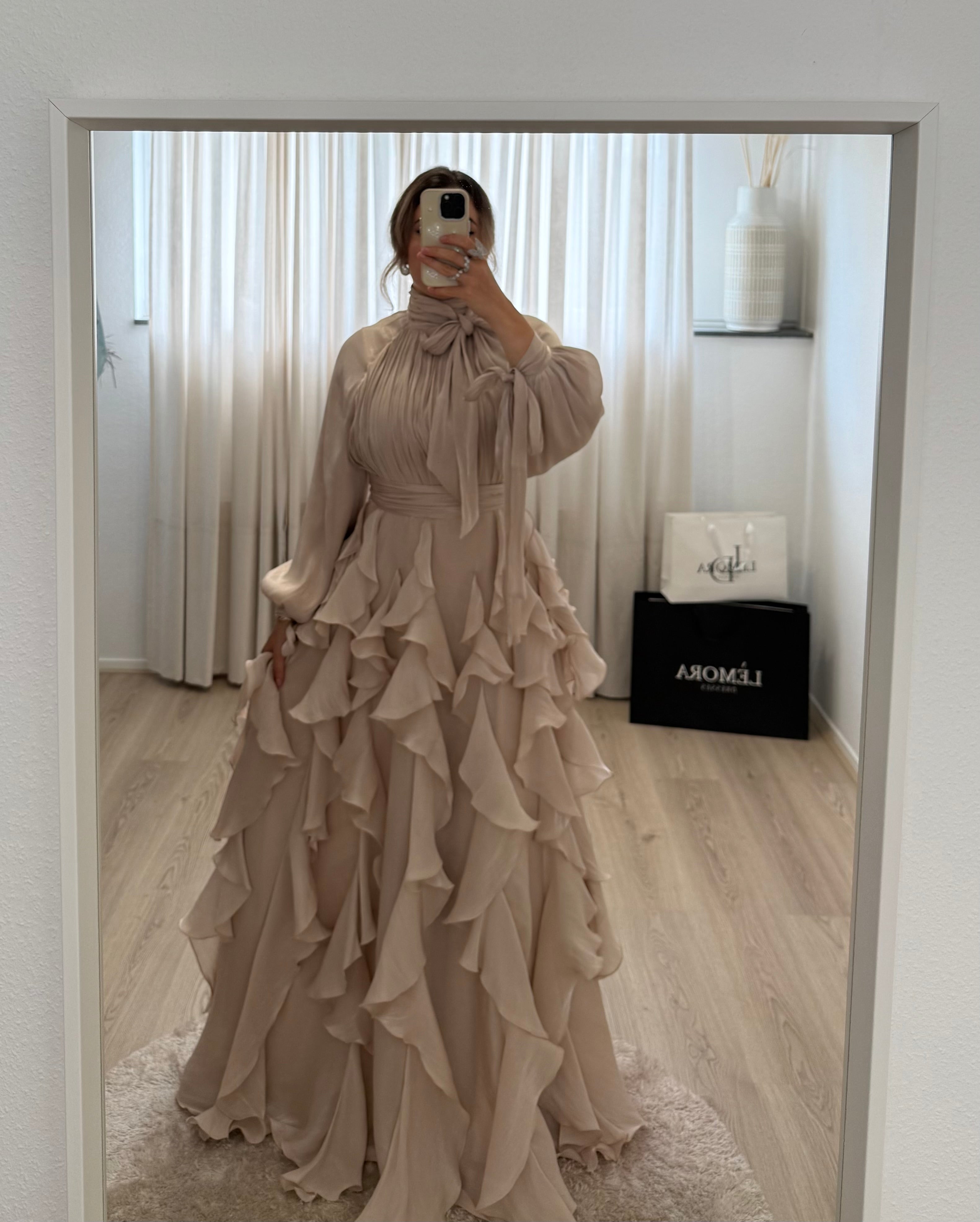 Lèmora Dresses
