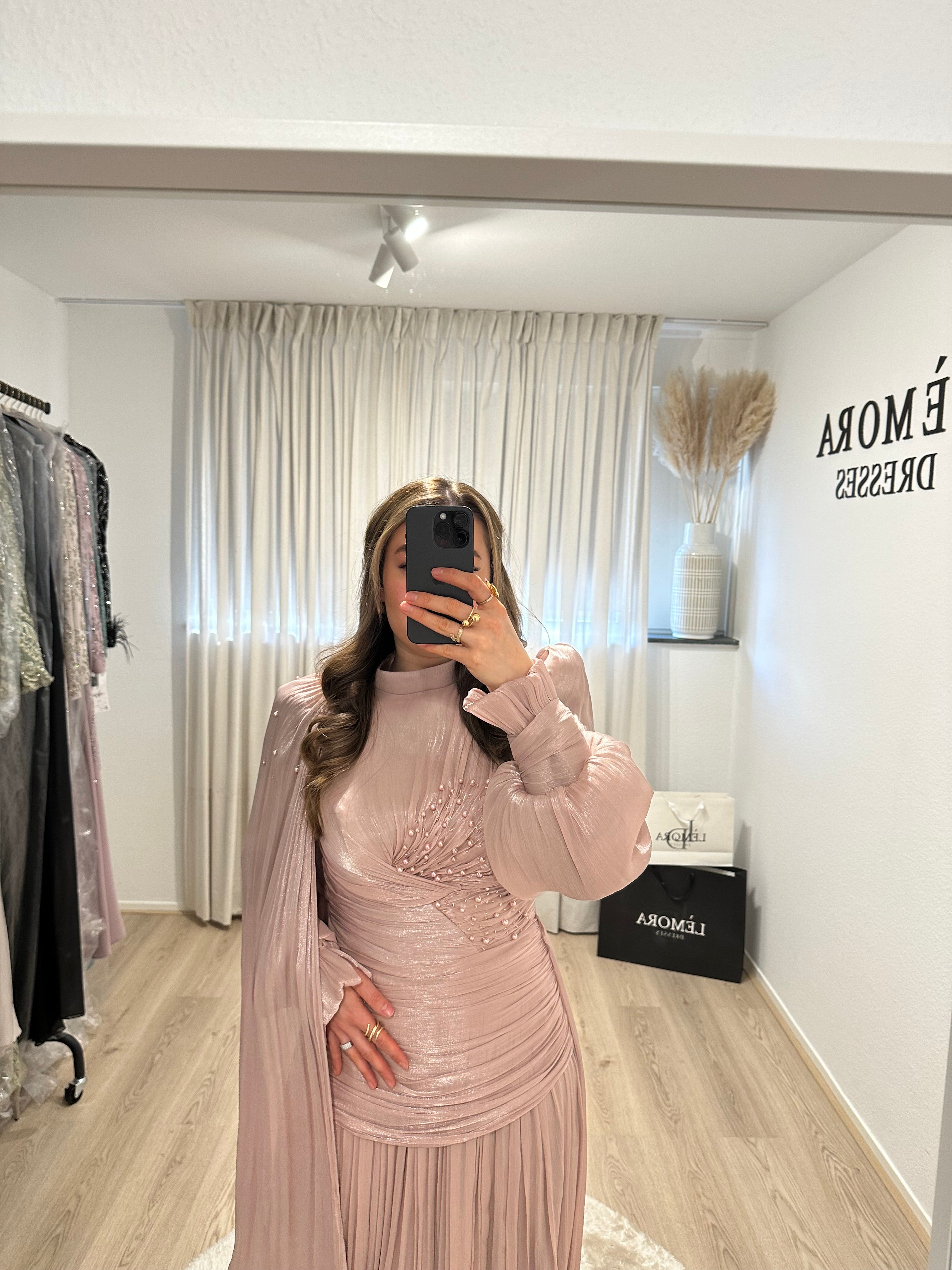 Lèmora Dresses