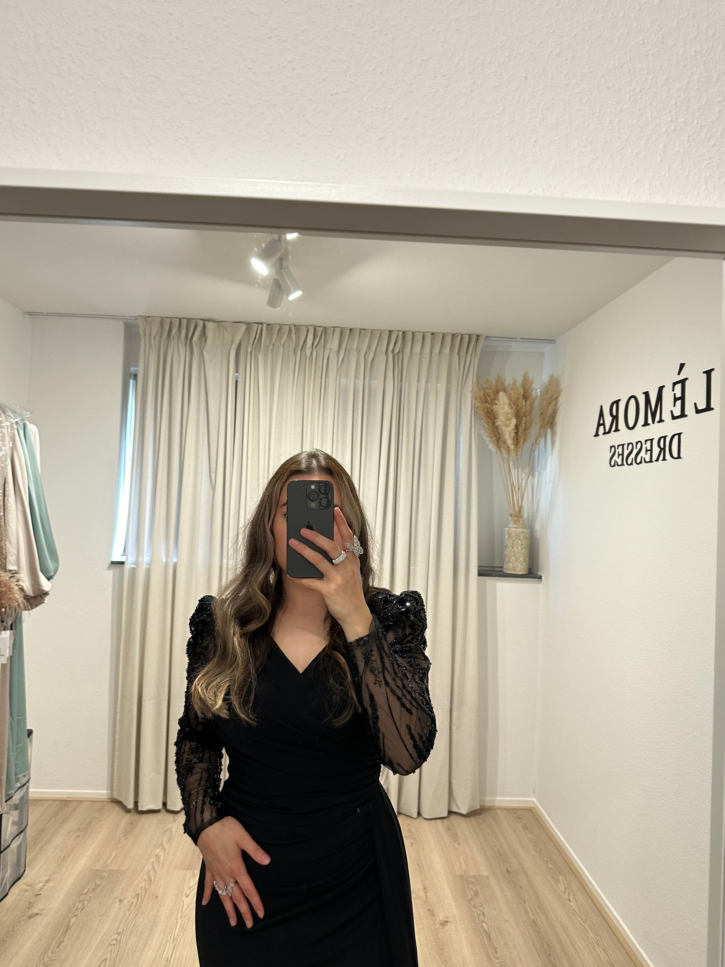 Lèmora Dresses