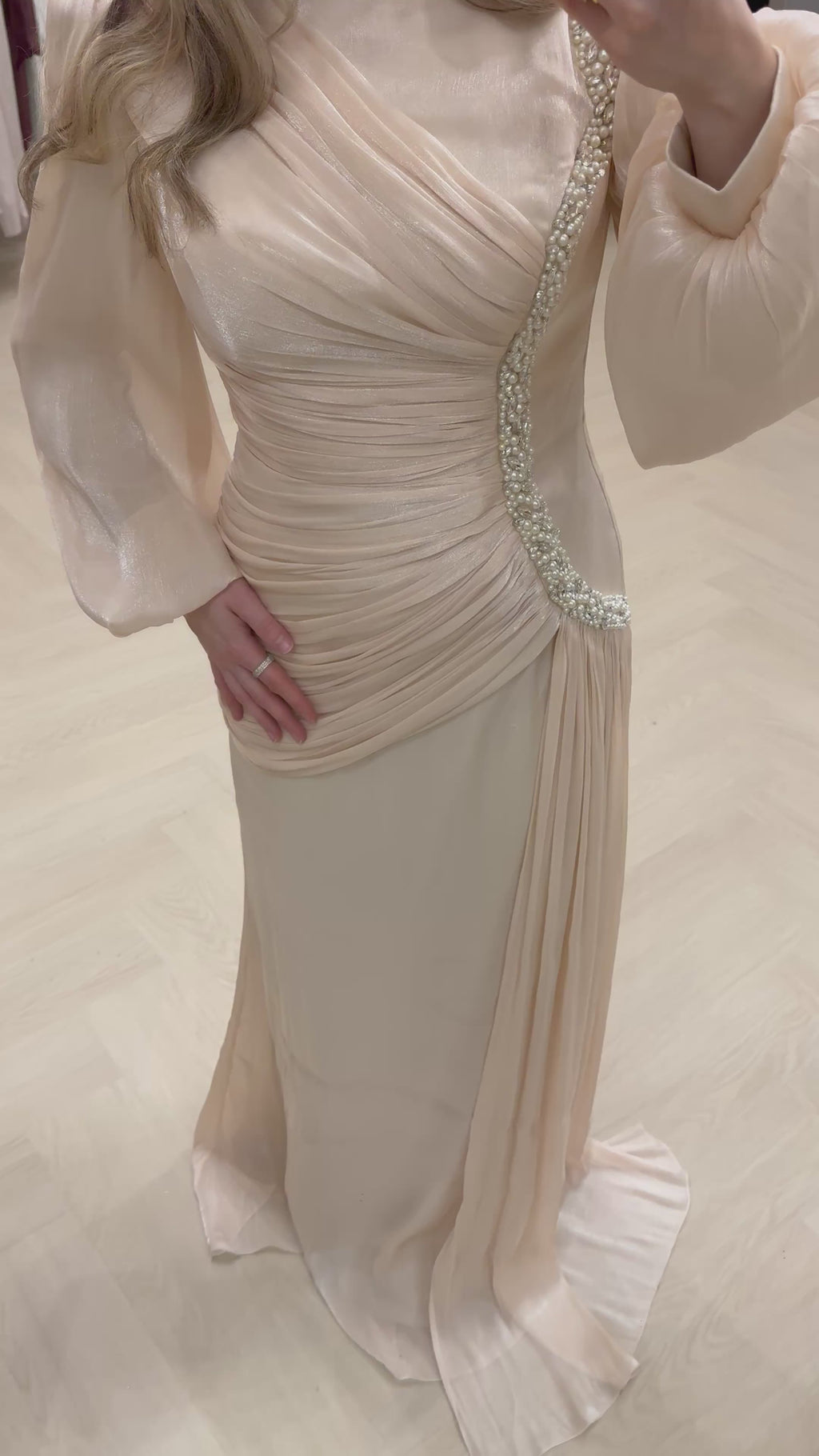 ANARA DRESS